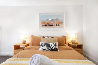 City Centre Unit Overlooking Ryrie Street! - 7