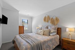 Ocean Dreams- Perfect whole family getaway! Kids Games room, Pet friendly! - 9