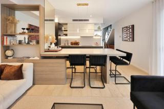 Beach Luxury On The Park - Brand New 2 bedroom 3 Bathroom Carport Shops 100m Beach 500m Aircon Heating Gas fireplace WIFI - 0