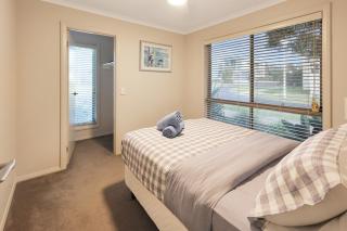 Casa Laut Family friendly short walk to the beach Pets upon agreement Sleeps 6 - 1