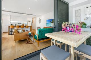 104 Portarlington Esplanade 2 bedroom, 2 bathroom apartment Parking Walk to the beach and shops Elevator access - 3