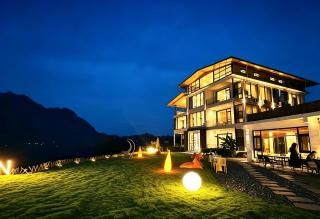XMAN Sunrise Peaks Resort - 7