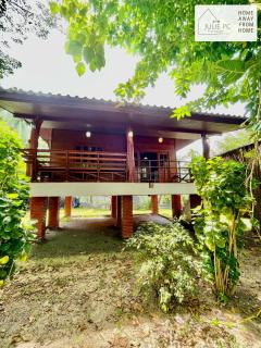 Grandfa House by Julie PC - 7