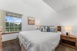 The Cozy Groves in Fall Creek - 1
