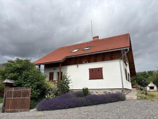 Eszter Guesthouse - 0