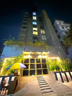 Elite Hotel Airport - 9