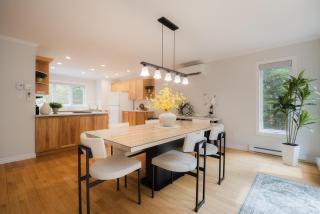 Birch Grove Chalet, Hot Tub, Golf, Private Forest - 6