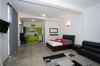 Grand Ran Thil Hotel and Coworking - 8