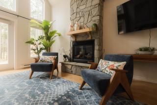 Birch Grove Chalet, Hot Tub, Golf, Private Forest - 1