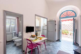 Il Bivacco Historic Terrace Apartment - Happy Rentals - 2