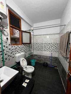 Lha Pomo Homestay - 3