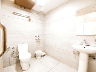 THE WHITE PREMIUM HOTEL - Smart Rooms By Organica Group - 5