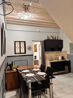 Axon Cozy Modern House Grey Near The Walking Street - 6