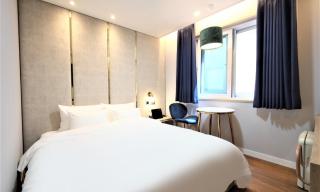 De Lamour Hotel - 8