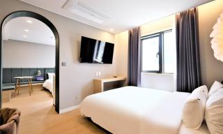 De Lamour Hotel - 0