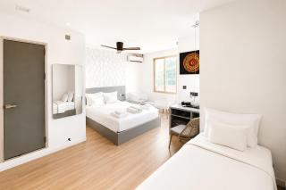 Avyanna Gulhi Beach Hotel - 3