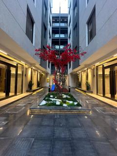 New Al Nahda, King Bed, Gym, Kitchen - 3