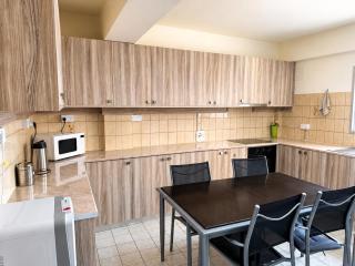 Swift Hostel Limassol - 1