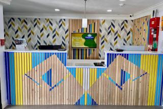 Days Inn by Wyndham Gonzales - 5