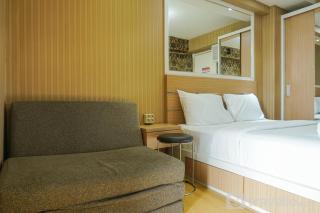 Good Deal Bassura City Studio Apartment near Shopping Mall By travelio - 3