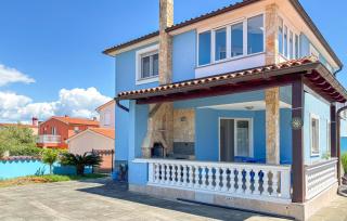 4 Bedroom Beautiful Home In Vodnjan - 3