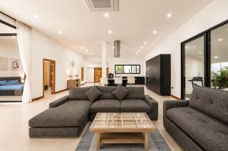 Luxury 4BR Villa Private Pool Gym Bar & BBQ V343 - 0