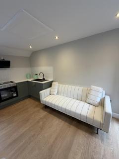 Church View, modern 1 bed flat, central location - 1