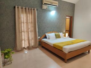 The Club Cabana Resort - 6