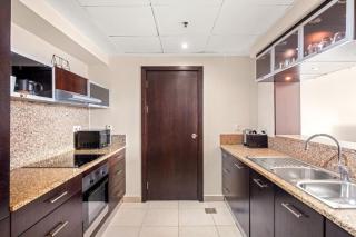 Elegant 1-Bedroom Apartment in Dubai Marina - 6