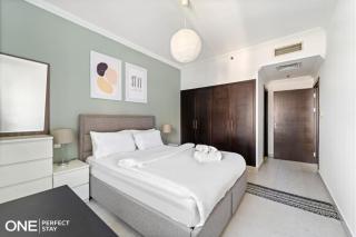 Elegant 1-Bedroom Apartment in Dubai Marina - 2