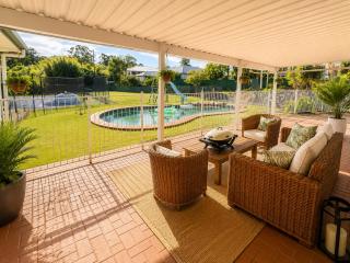 The Dennis Court - Private Tennis Court & Pool - 4