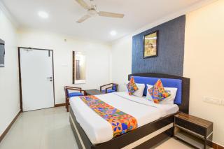 FabHotel Kanak International - 8