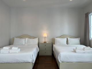 Entire 3Bedroom Townhome, shared swimming pool in Sukhumvit, 2927 - 1