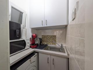 A gem in the heart of Sofia 1BDR str Slavyanska by Flat Managеr - 1