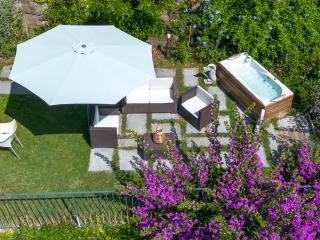 Simo House Stunning Lake View Balcony AC - 7
