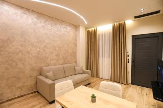 Sun Bay Apartments - 4