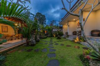 Junna House Ubud - 1