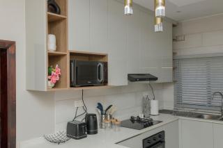 Lechwe Apartments - 7