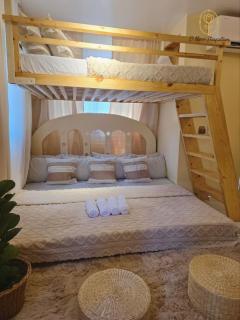 El Nissi Staycation, THE BOHEMIAN SUITE, Enchanted Kingdom - 3