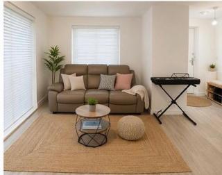 House Sleeps 6 with Garden and Parking - 6
