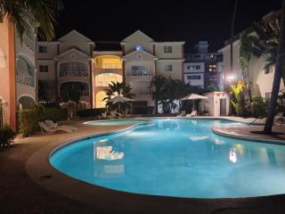 Central apartment near beach, large terrace - 8