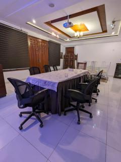 Penthouse 2 Bedrooms & Lounge Rawalpindi - 4