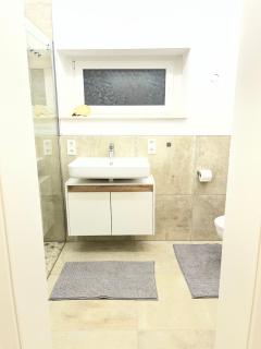 Großzügiges Apartment in zentraler Lage - 2