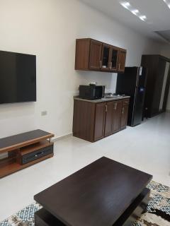 Studio - 8