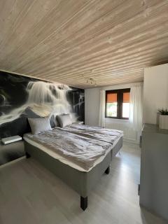 Spacious villa with garden, hot tub & patio, near the sea - 5