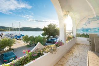 Irene Bed & Breakfast Tisno - Tisno - 5