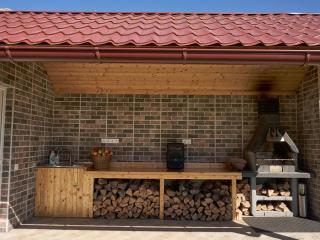Veis House - 1