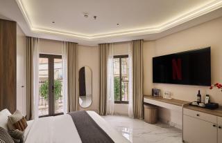Luck In Hotel Lê Đức Thọ - 1