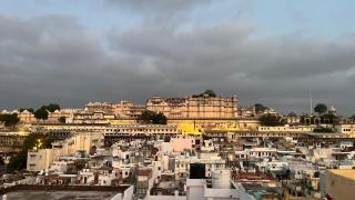 Heritage House of Bindu with Palace View - 9