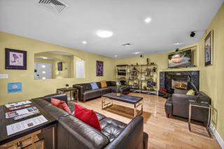 Resort style Villa for Families & Groups with Pool, Hot tub, Basketball, Mini golf. - 2